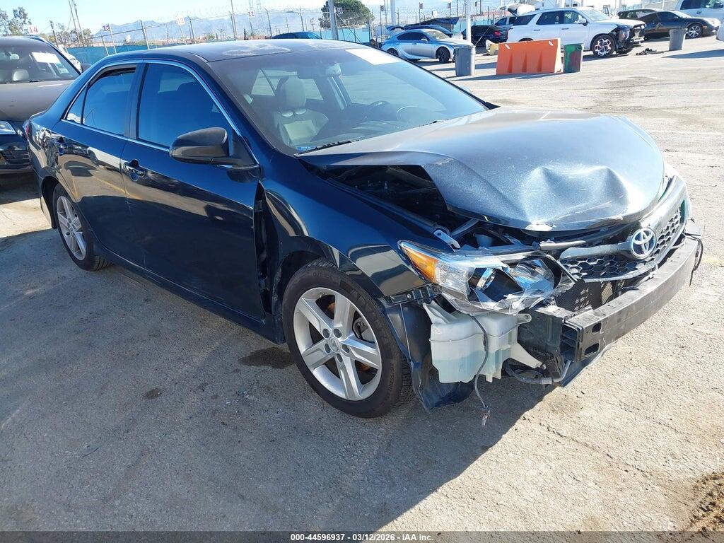 4T1BF1FK0EU855850 2014 TOYOTA CAMRY photo no. 1