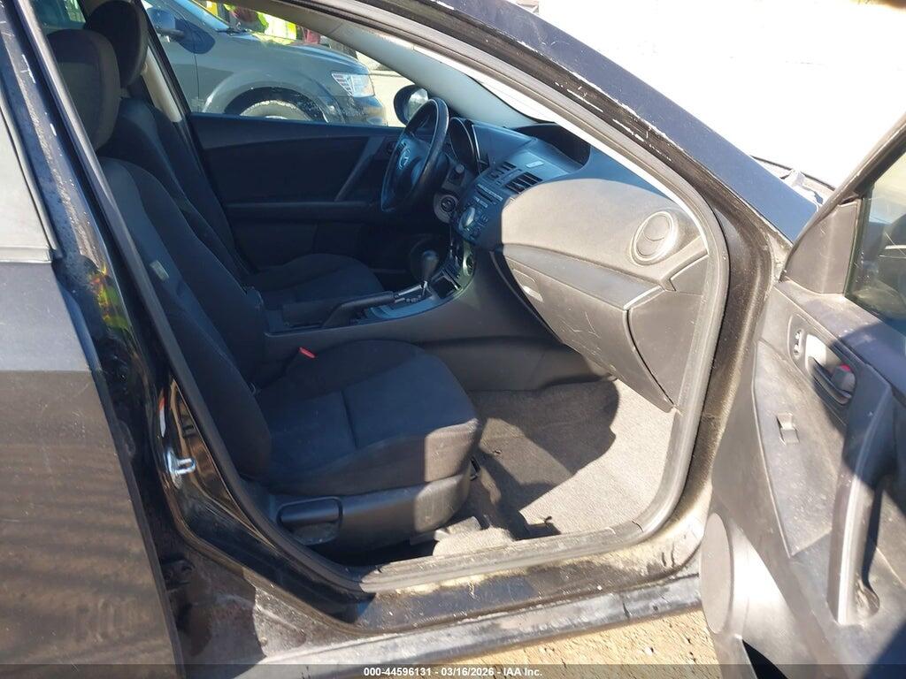JM1BL1UG5B1363341 2011 MAZDA MAZDA3 photo no. 5