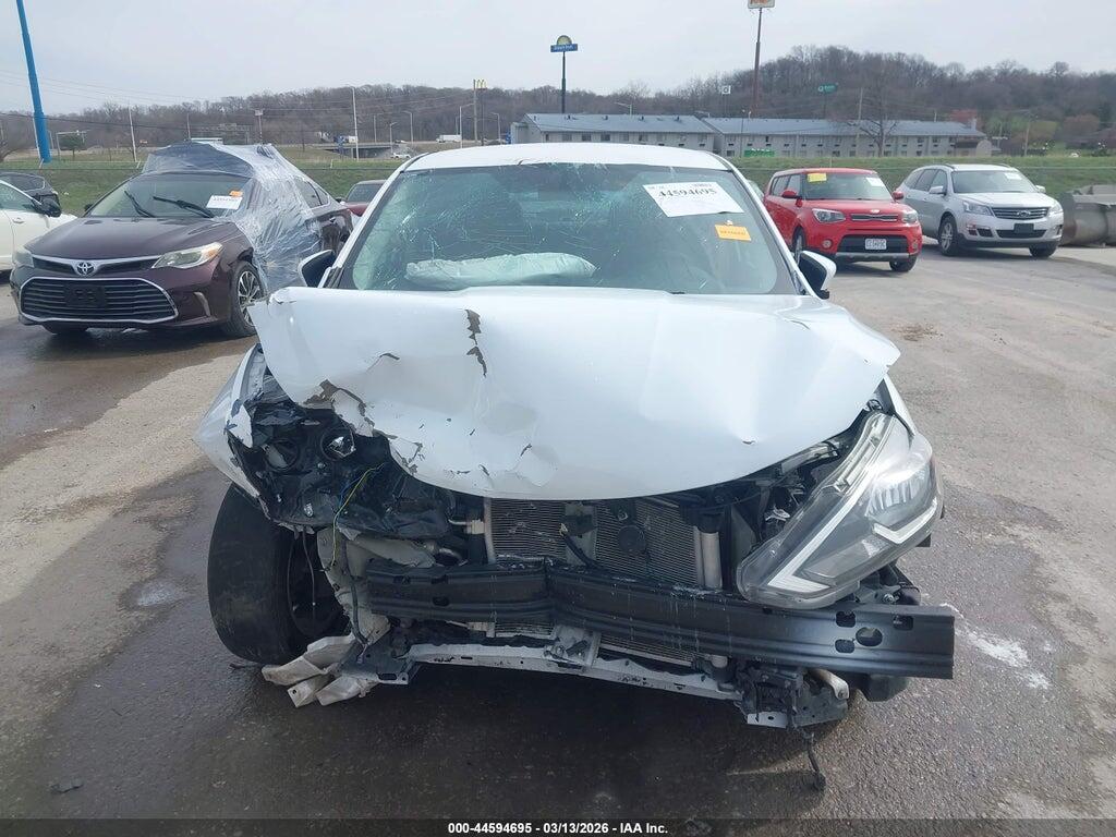 3N1AB7AP3JY232105 2018 NISSAN SENTRA photo no. 11