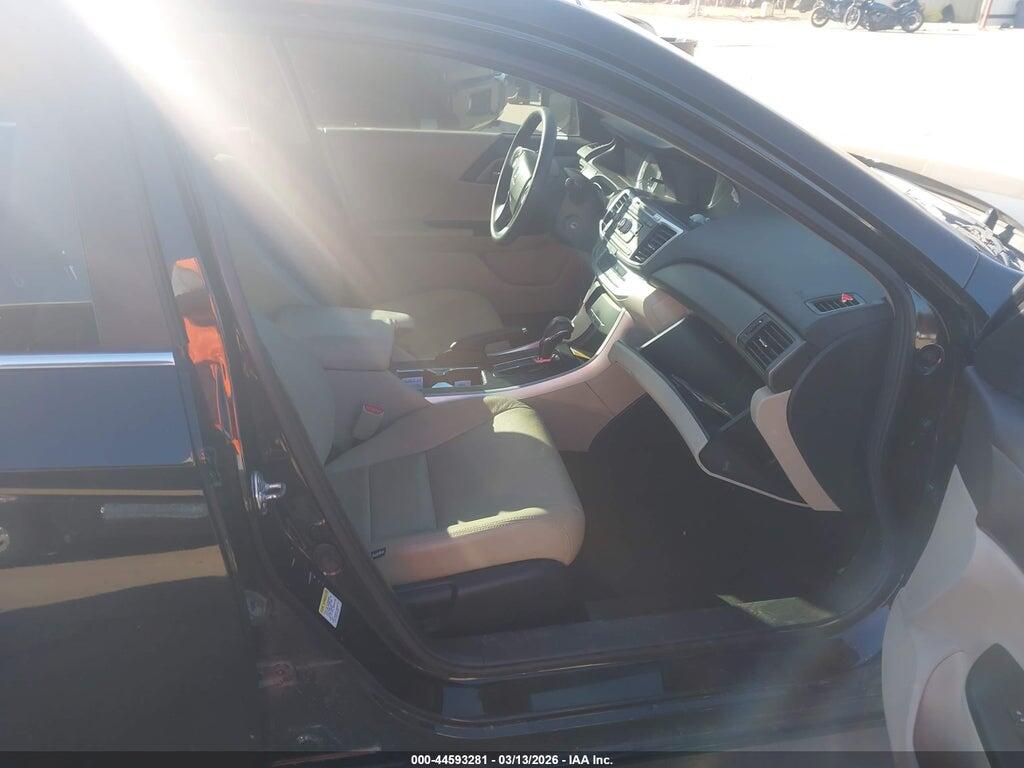 1HGCR2F39DA130523 2013 HONDA ACCORD photo no. 5
