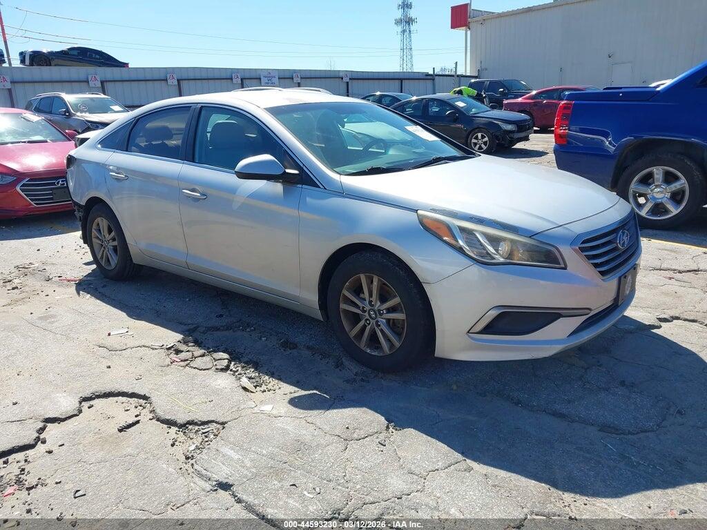 5NPE24AF3HH485002 2017 HYUNDAI SONATA photo no. 1
