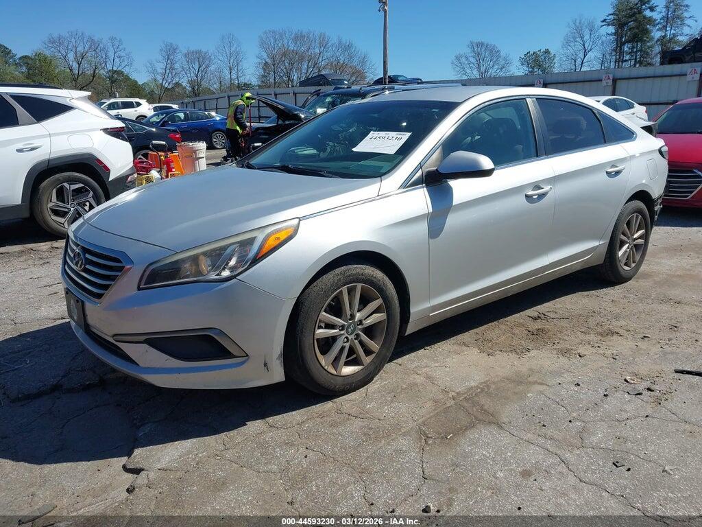 5NPE24AF3HH485002 2017 HYUNDAI SONATA photo no. 2
