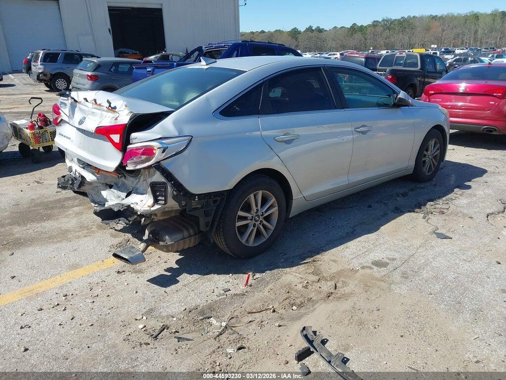 5NPE24AF3HH485002 2017 HYUNDAI SONATA photo no. 4