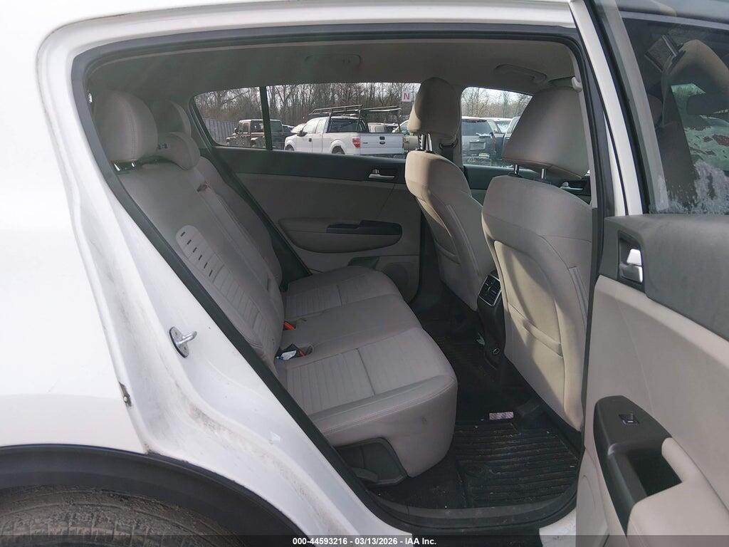 KNDPMCAC0K7495131 2019 KIA SPORTAGE photo no. 8