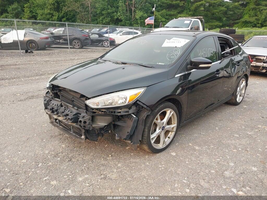 1FADP3J27FL310531 2015 FORD FOCUS photo no. 2