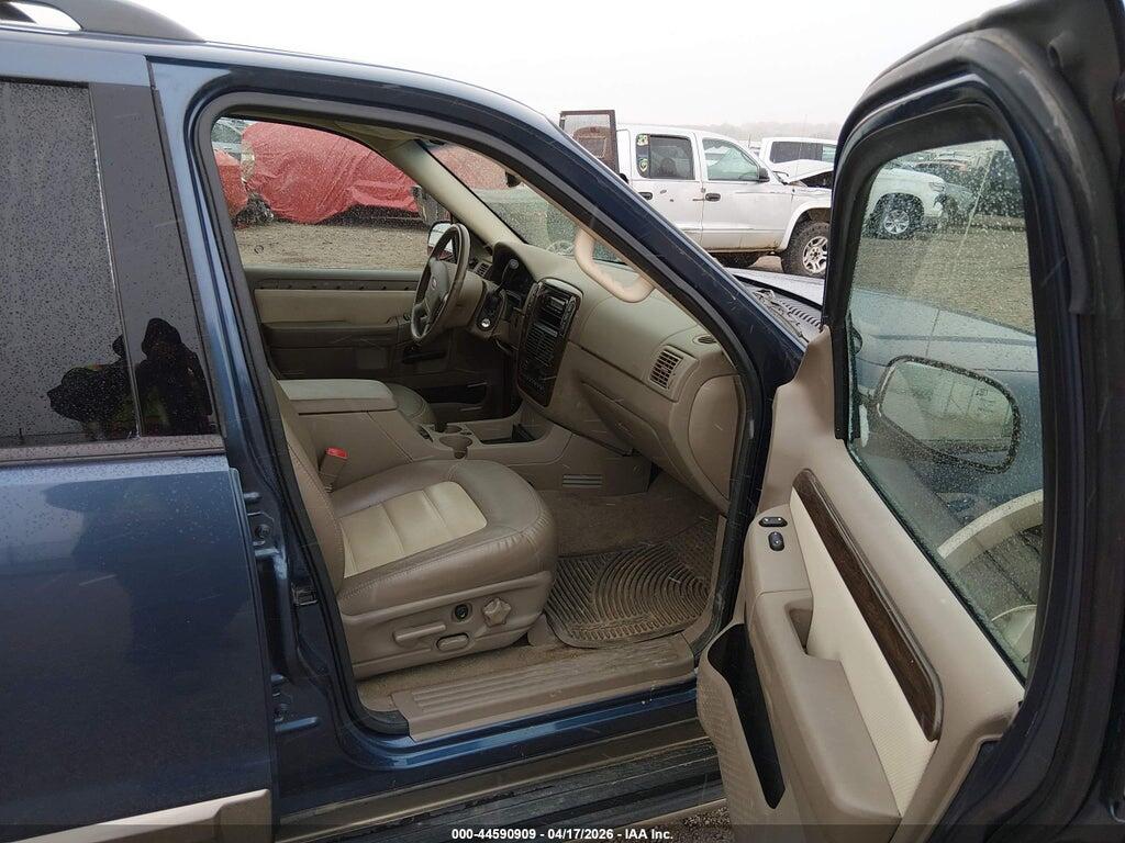 1FMDU74WX3UC55888 2003 FORD EXPLORER photo no. 5