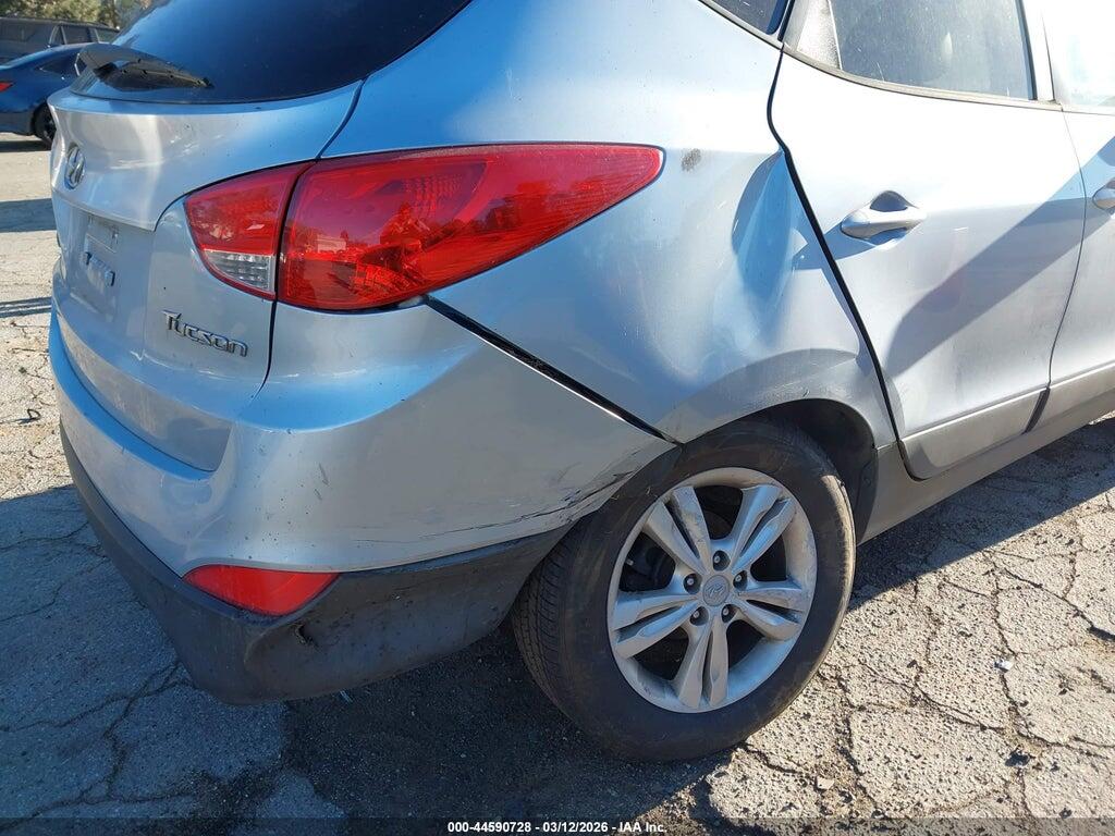 KM8JU3AC2BU257994 2011 HYUNDAI TUCSON photo no. 6