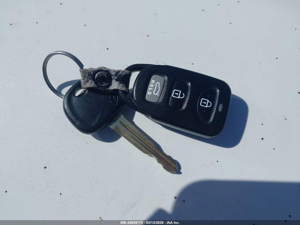 KMHD74LF8KU826008 2019 HYUNDAI ELANTRA photo no. 11