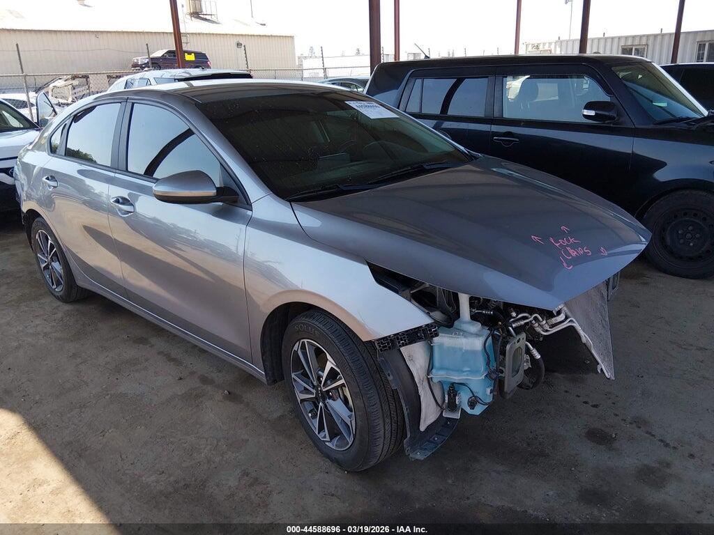 3KPF24AD7RE725757 2024 KIA FORTE photo no. 1