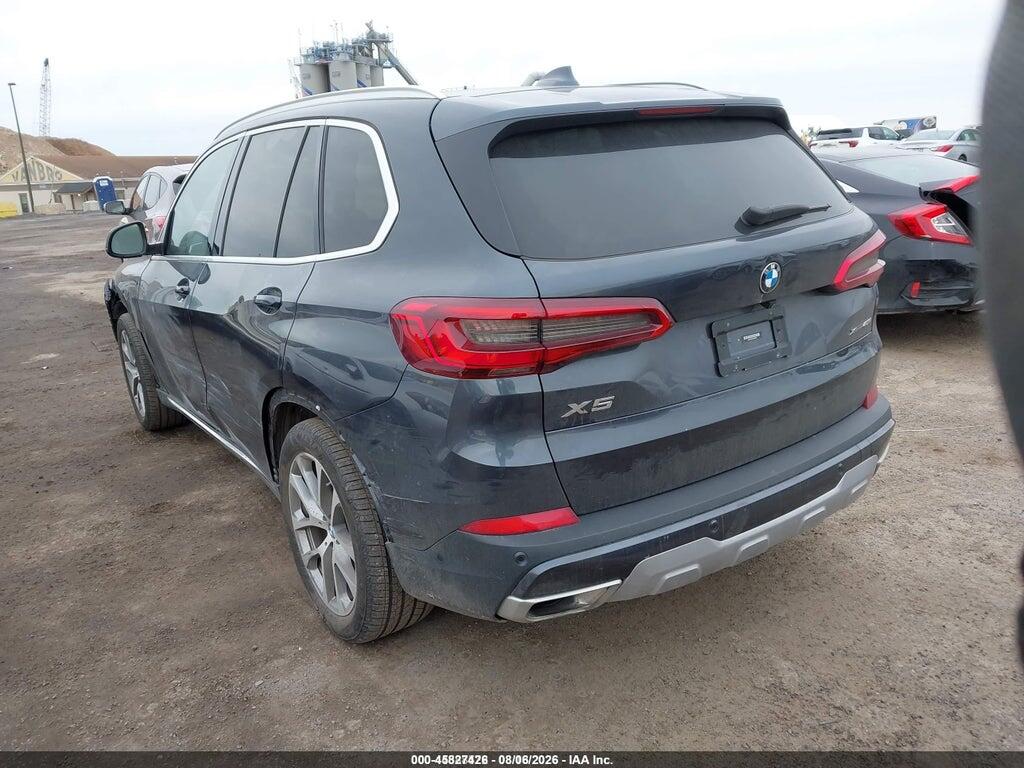 5UXCR6C53KLK88352 2019 BMW X5 photo no. 3
