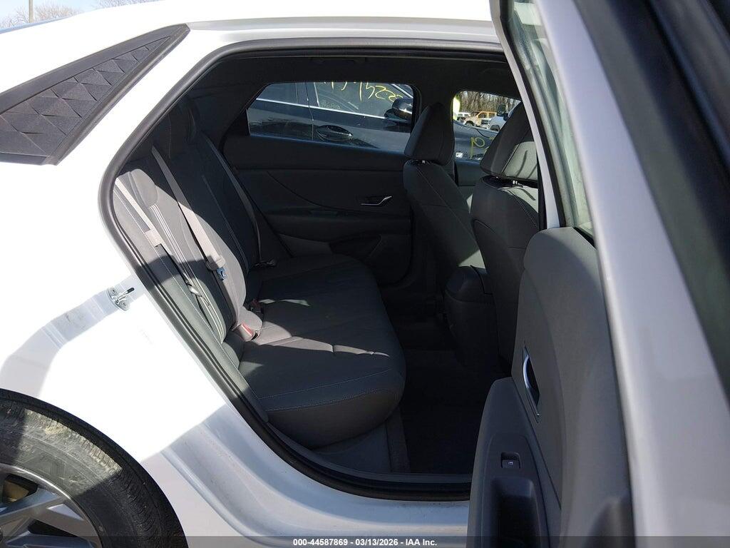 KMHLM4DG8RU705484 2024 HYUNDAI ELANTRA photo no. 8