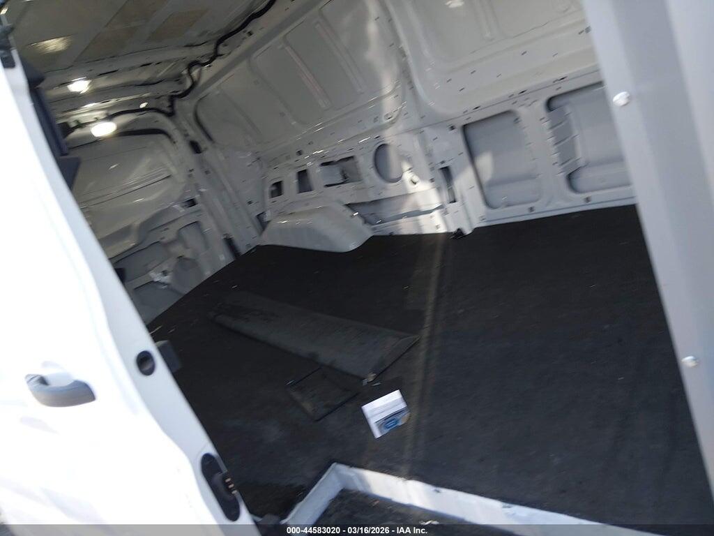 1FTBW1YK8NKA50126 2022 FORD E-TRANSIT-350 photo no. 8