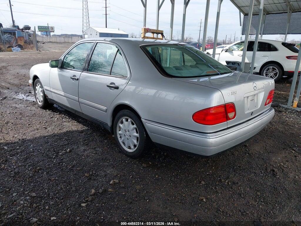 WDBJF65H1XA922865 1999 MERCEDES-BENZ E 320 photo no. 3