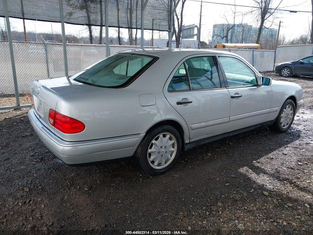 WDBJF65H1XA922865 1999 MERCEDES-BENZ E 320 photo no. 4