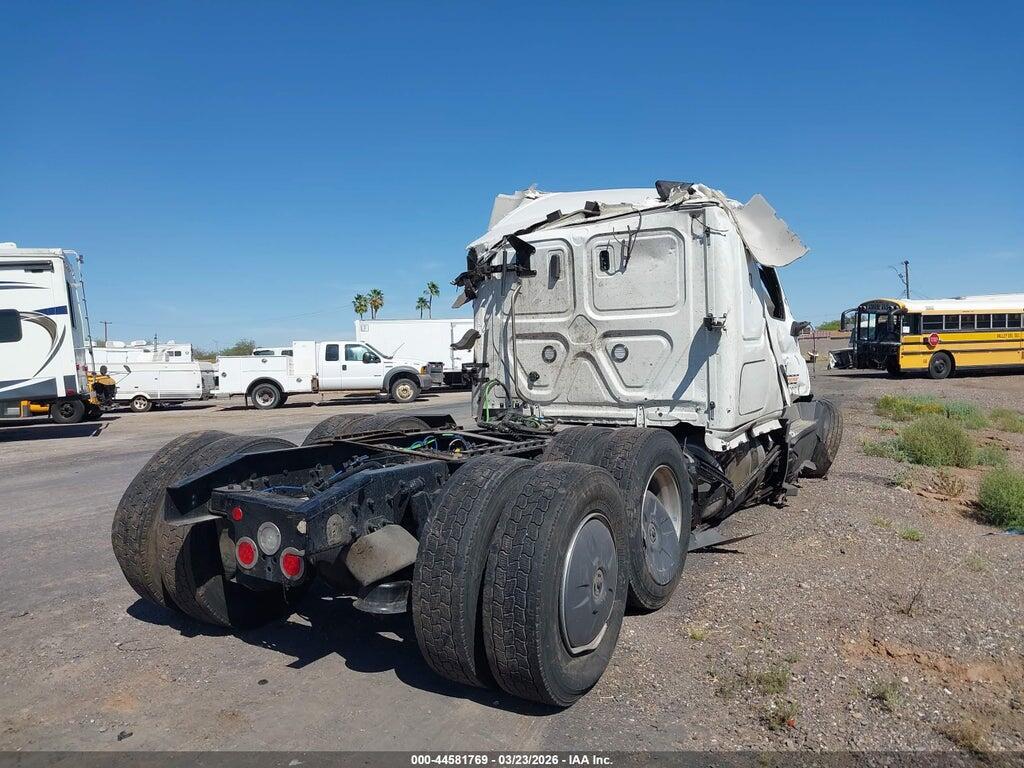 3AKJHHDR8TSWM3877 2026 FREIGHTLINER NEW CASCADIA 126 photo no. 4