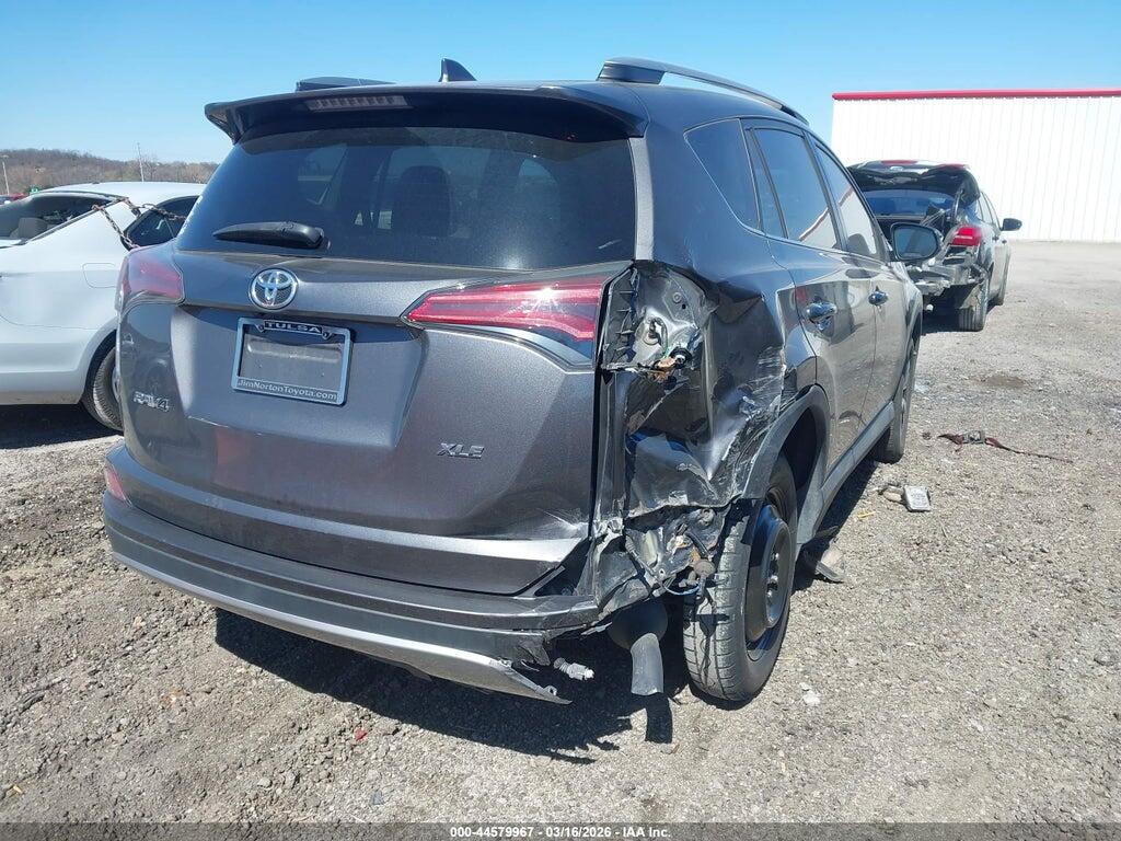 2T3WFREVXJW408827 2018 TOYOTA RAV4 photo no. 4