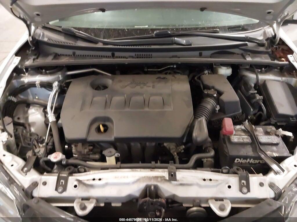 5YFBURHE3JP822591 2018 TOYOTA COROLLA photo no. 10