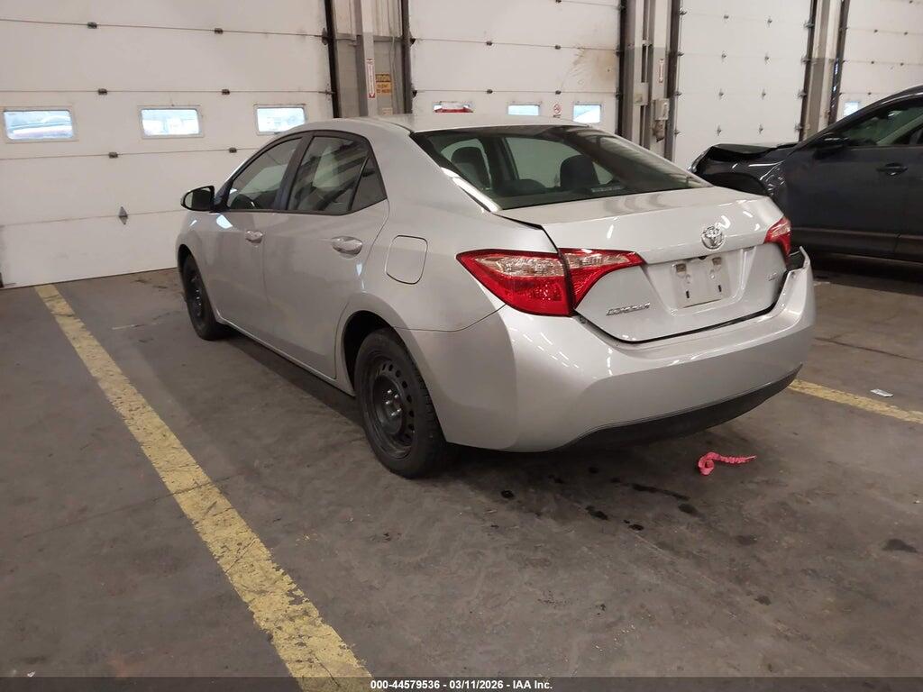 5YFBURHE3JP822591 2018 TOYOTA COROLLA photo no. 3