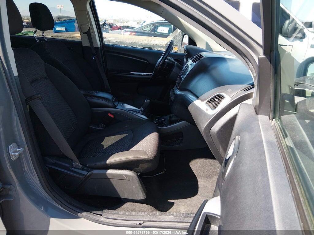 3C4PDCBB8KT804491 2019 DODGE JOURNEY photo no. 5
