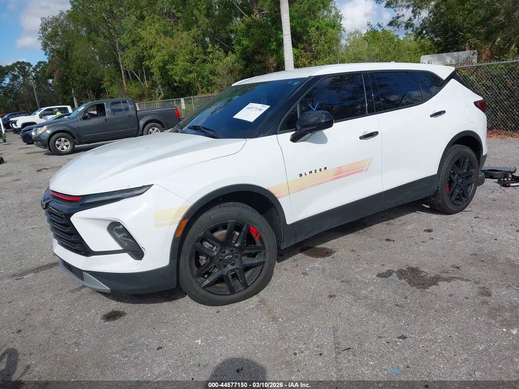 3GNKBCR49PS220922 2023 CHEVROLET BLAZER photo no. 2