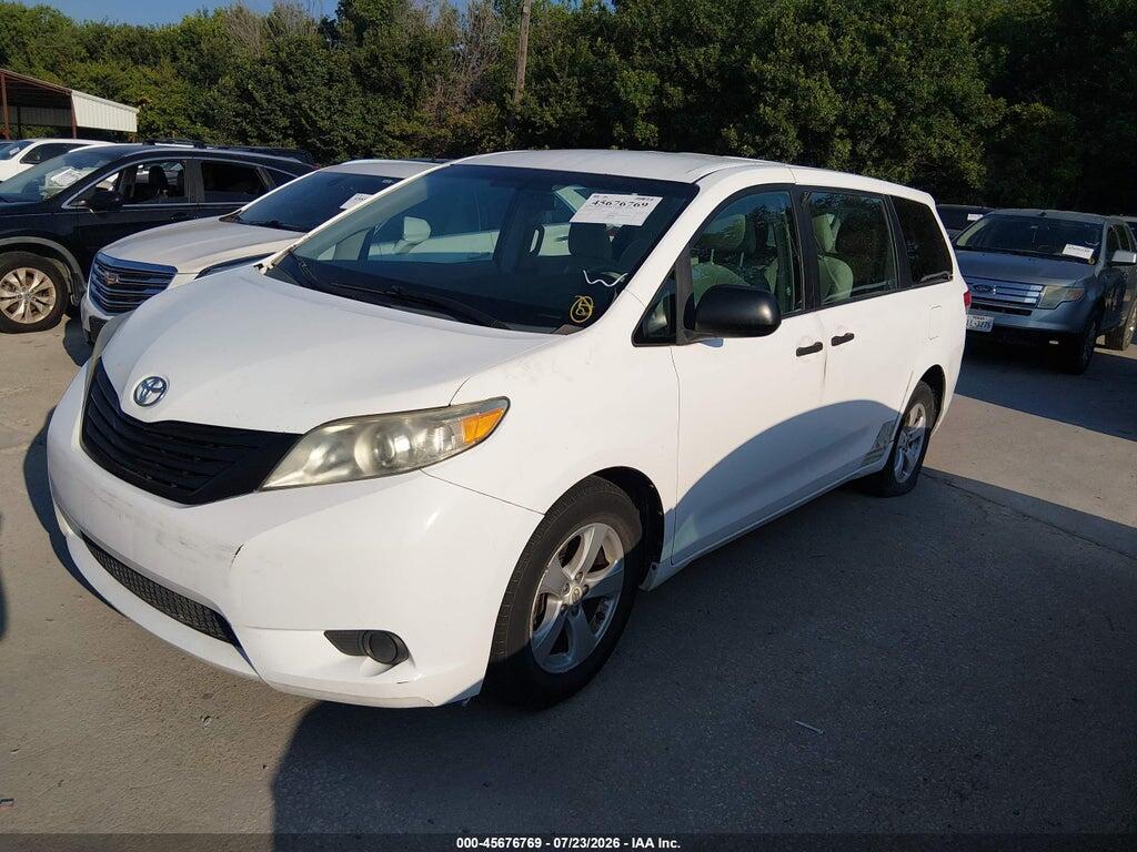 5TDKA3DC1BS007793 2011 TOYOTA SIENNA photo no. 2