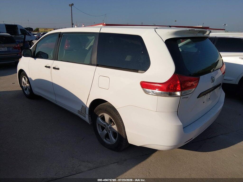 5TDKA3DC1BS007793 2011 TOYOTA SIENNA photo no. 3