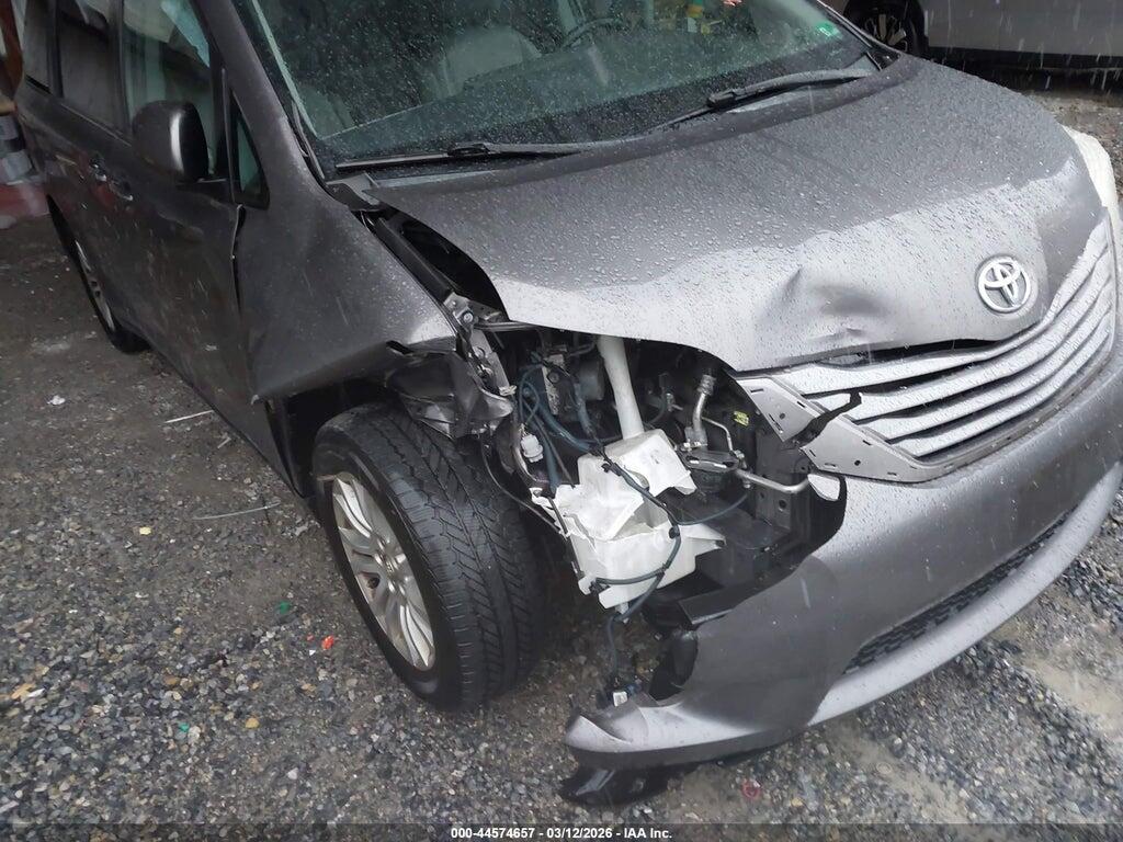 5TDYK3DC2FS645905 2015 TOYOTA SIENNA photo no. 6