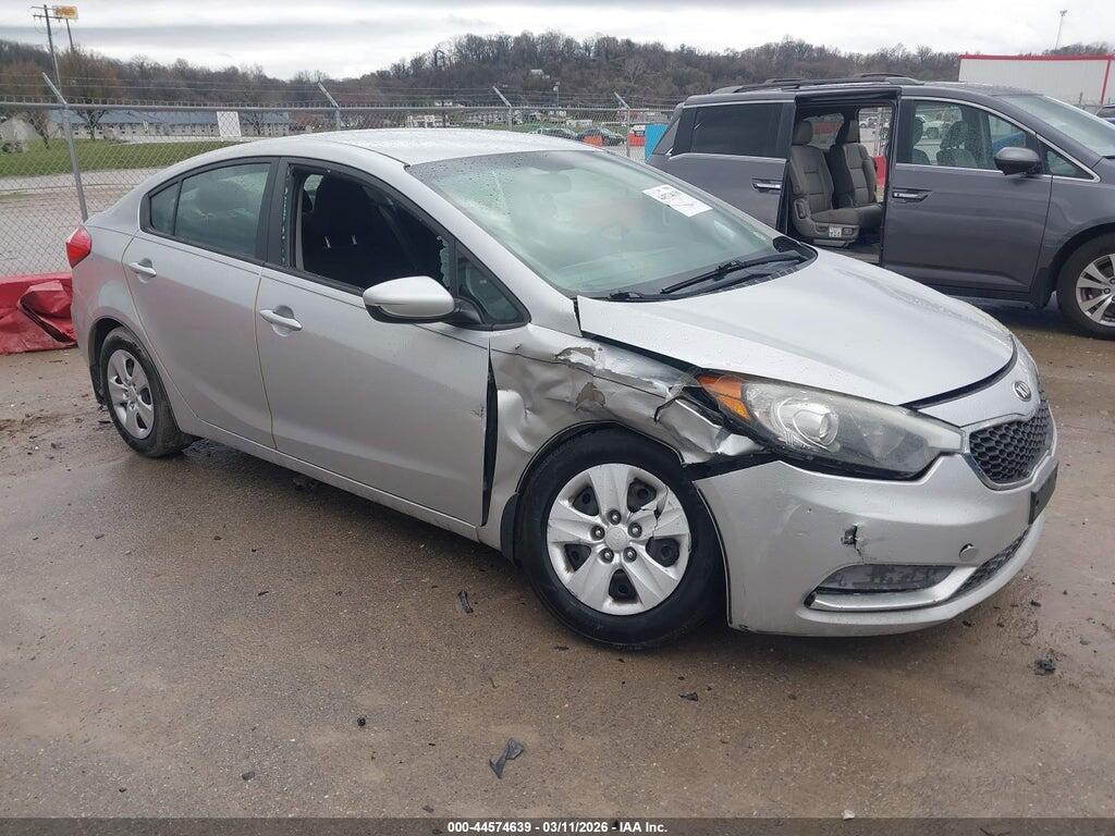 KNAFK4A6XG5445175 2016 KIA FORTE photo no. 1