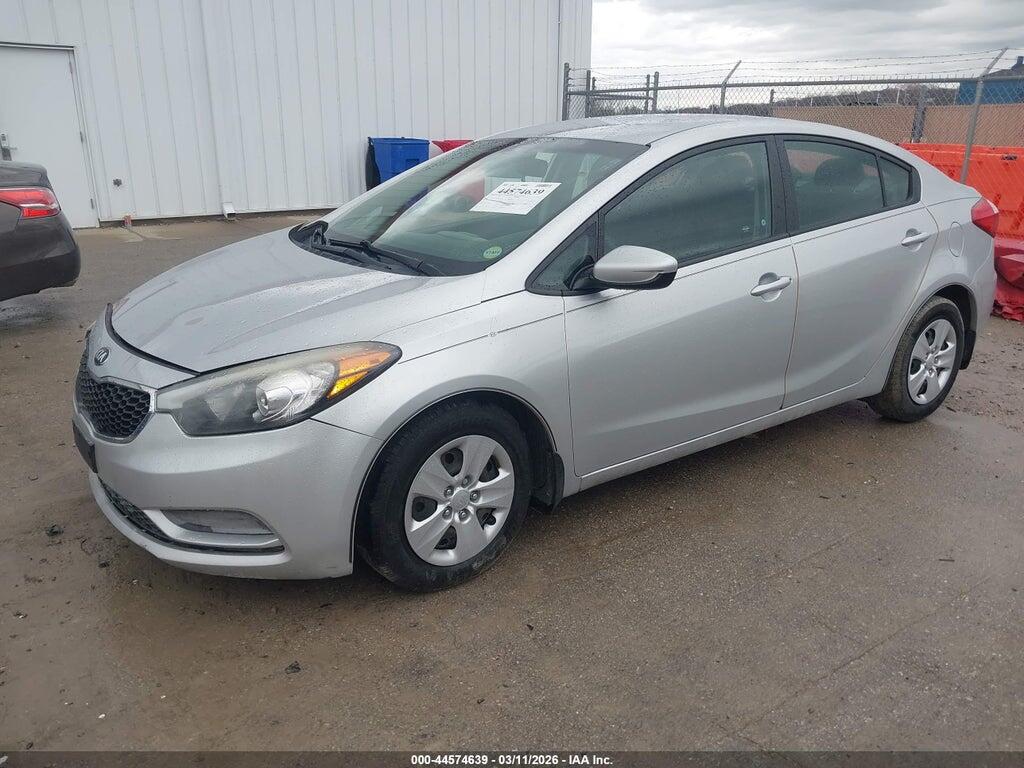 KNAFK4A6XG5445175 2016 KIA FORTE photo no. 2