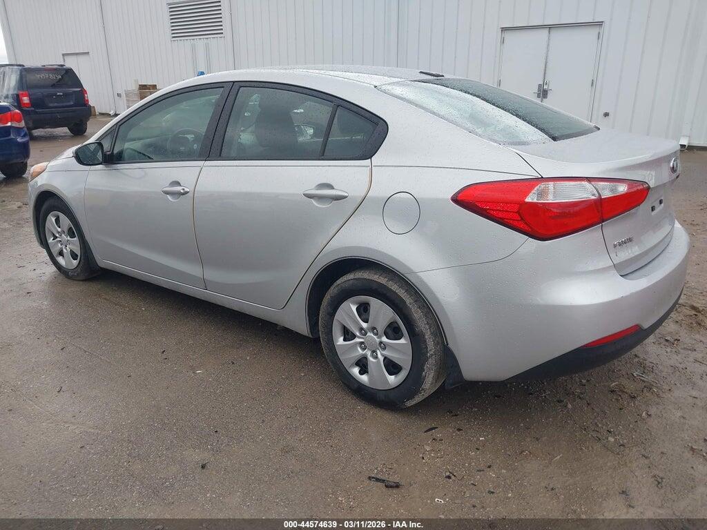 KNAFK4A6XG5445175 2016 KIA FORTE photo no. 3