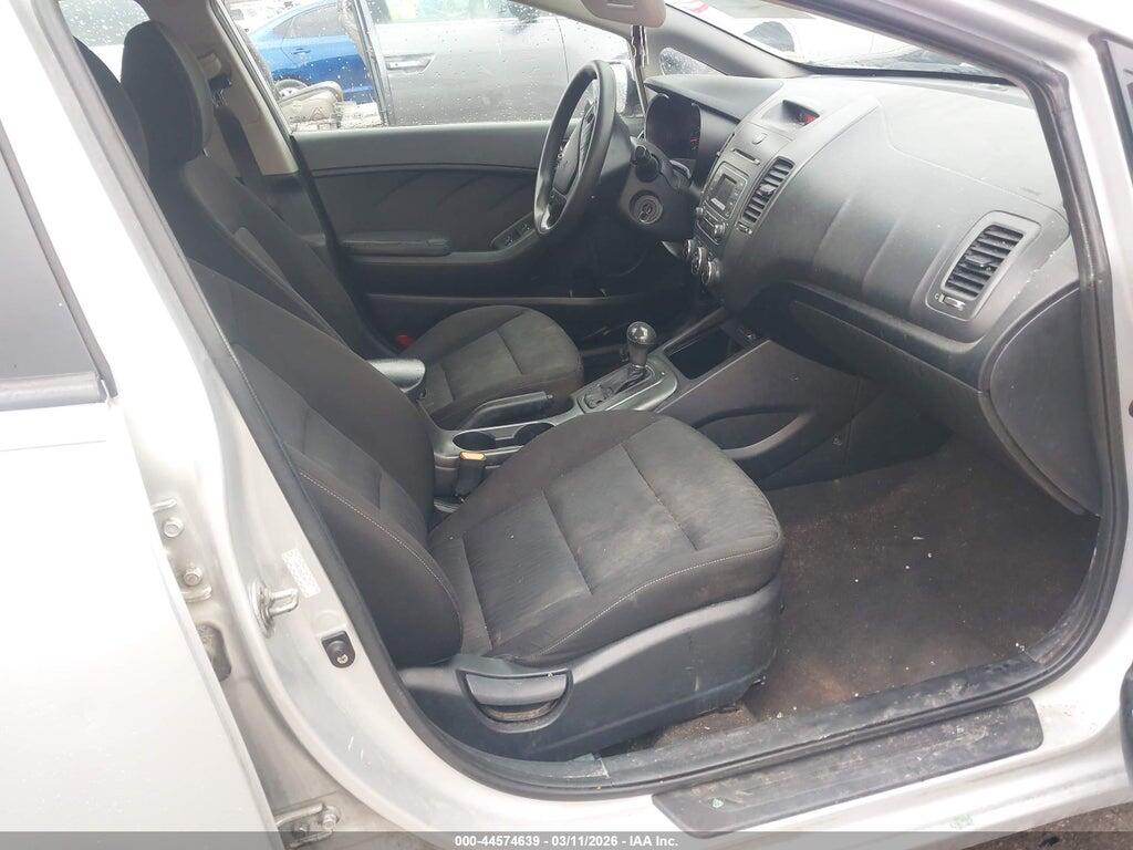 KNAFK4A6XG5445175 2016 KIA FORTE photo no. 5