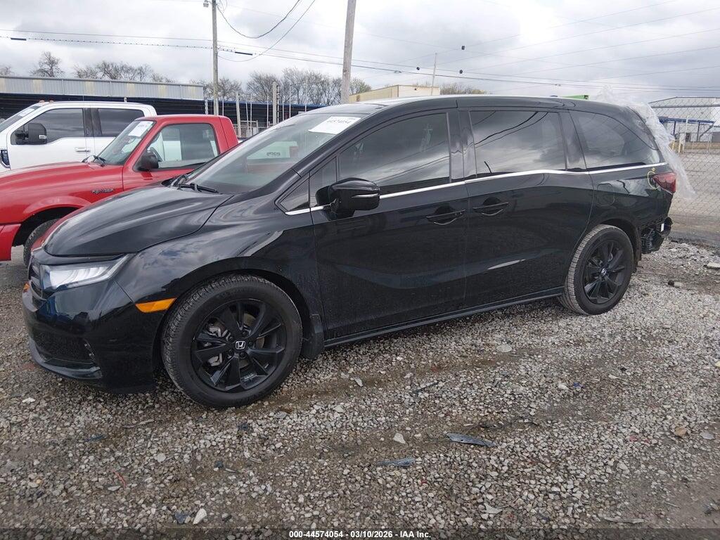 5FNRL6H74PB025417 2023 HONDA ODYSSEY photo no. 2