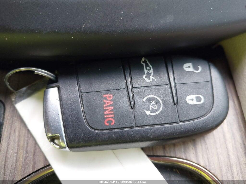 1C3CCCCG6FN565285 2015 CHRYSLER 200 photo no. 11