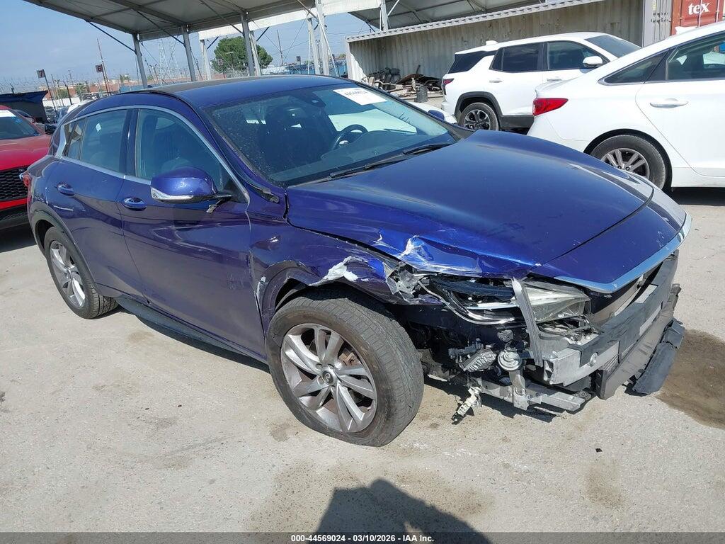 SJKCH5CP3JA040920 2018 INFINITI QX30 photo no. 1