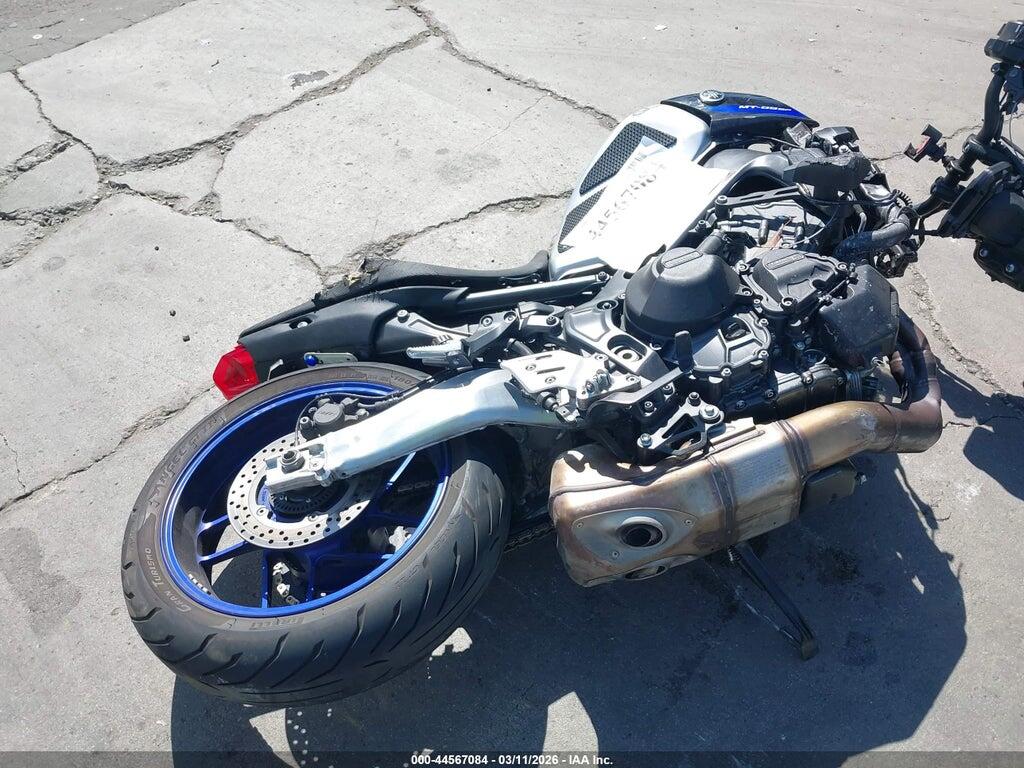 JYARN72Y7NA000417 2022 YAMAHA MT09 photo no. 8