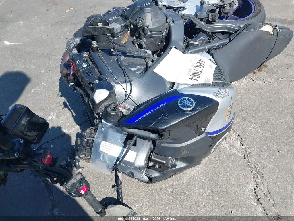 JYARN72Y7NA000417 2022 YAMAHA MT09 photo no. 9