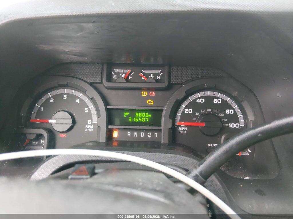 1FTNE1EW0ADA76709 2010 FORD E-150 photo no. 7