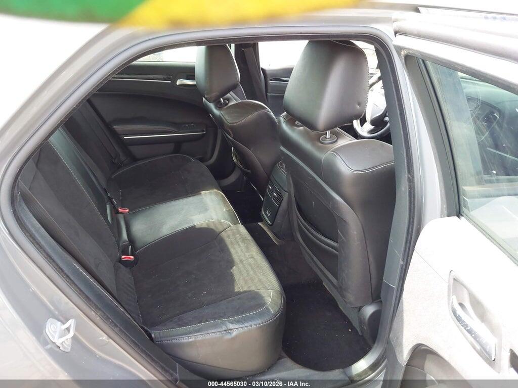 2C3CCABG4JH201602 2018 CHRYSLER 300 photo no. 8