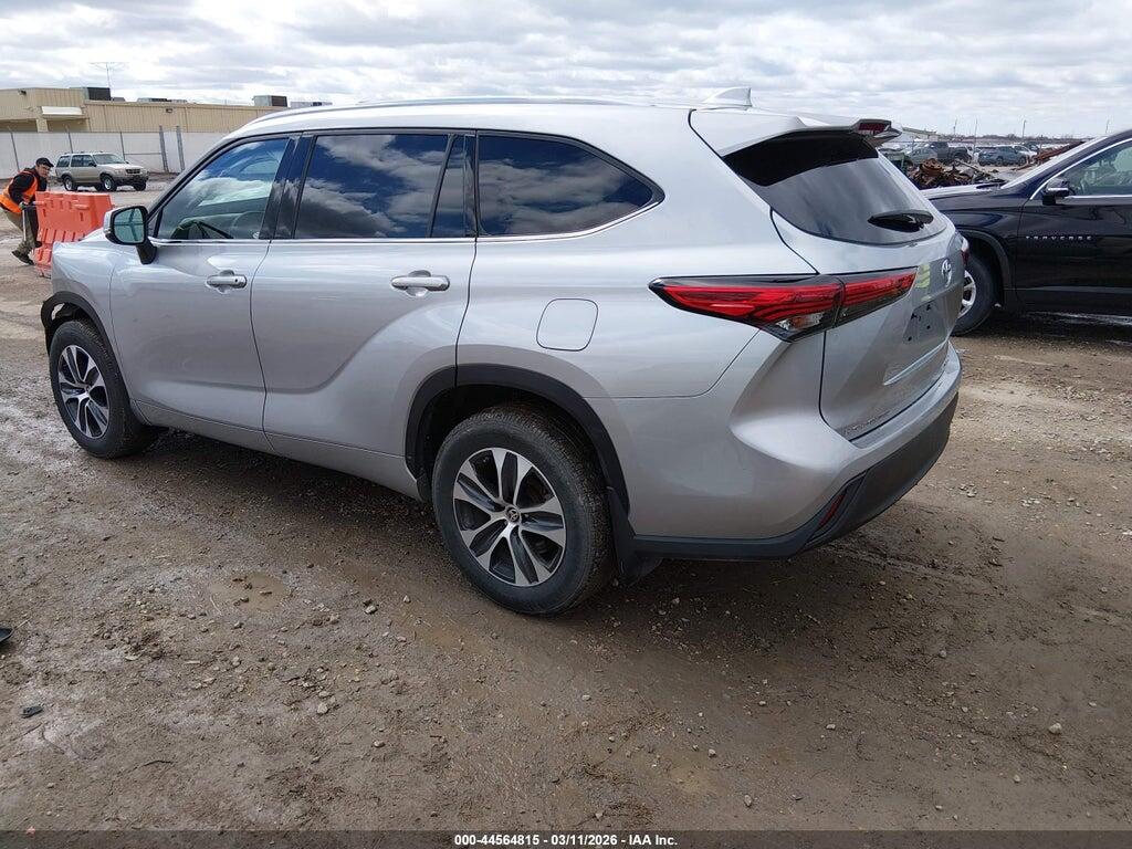 5TDGZRBH2MS551769 2021 TOYOTA HIGHLANDER photo no. 3