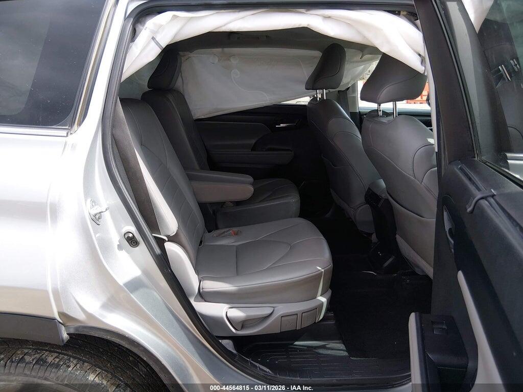 5TDGZRBH2MS551769 2021 TOYOTA HIGHLANDER photo no. 8
