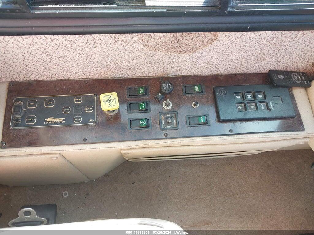 4SLC3FP3611154005 2001 BEAVER MOTOR COACH photo no. 12