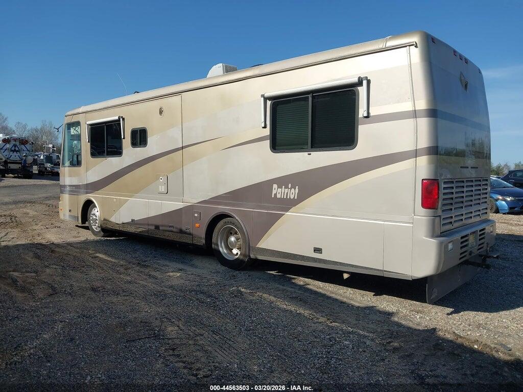 4SLC3FP3611154005 2001 BEAVER MOTOR COACH photo no. 3