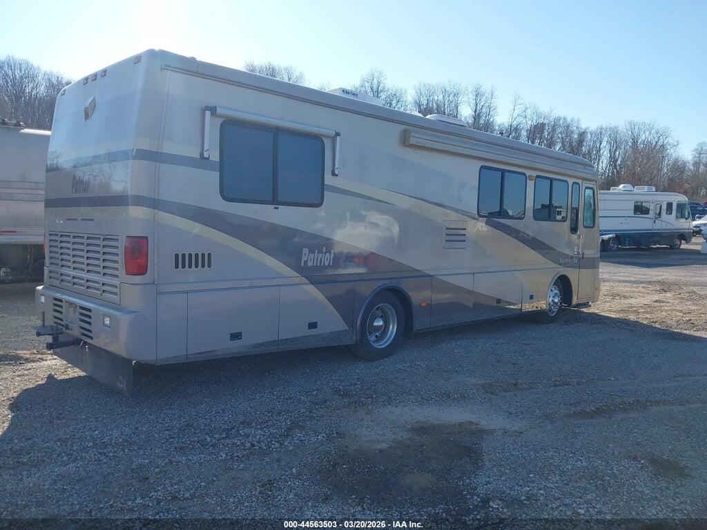 4SLC3FP3611154005 2001 BEAVER MOTOR COACH photo no. 4