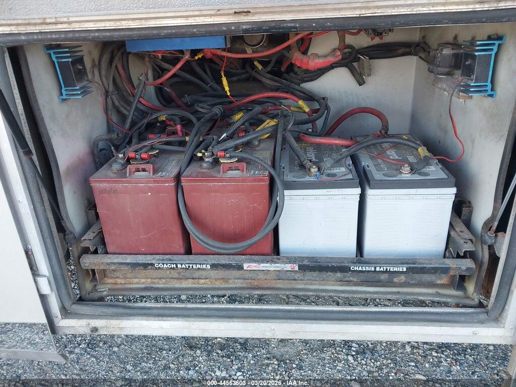 4SLC3FP3611154005 2001 BEAVER MOTOR COACH photo no. 5