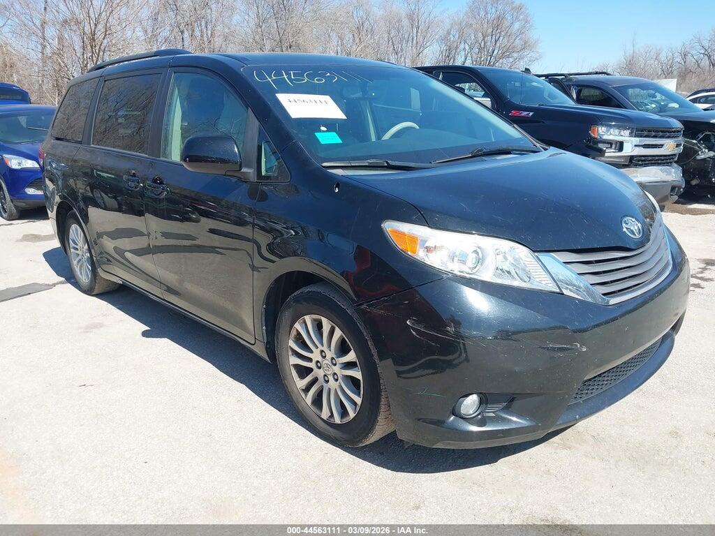 5TDYK3DC1BS100188 2011 TOYOTA SIENNA photo no. 1
