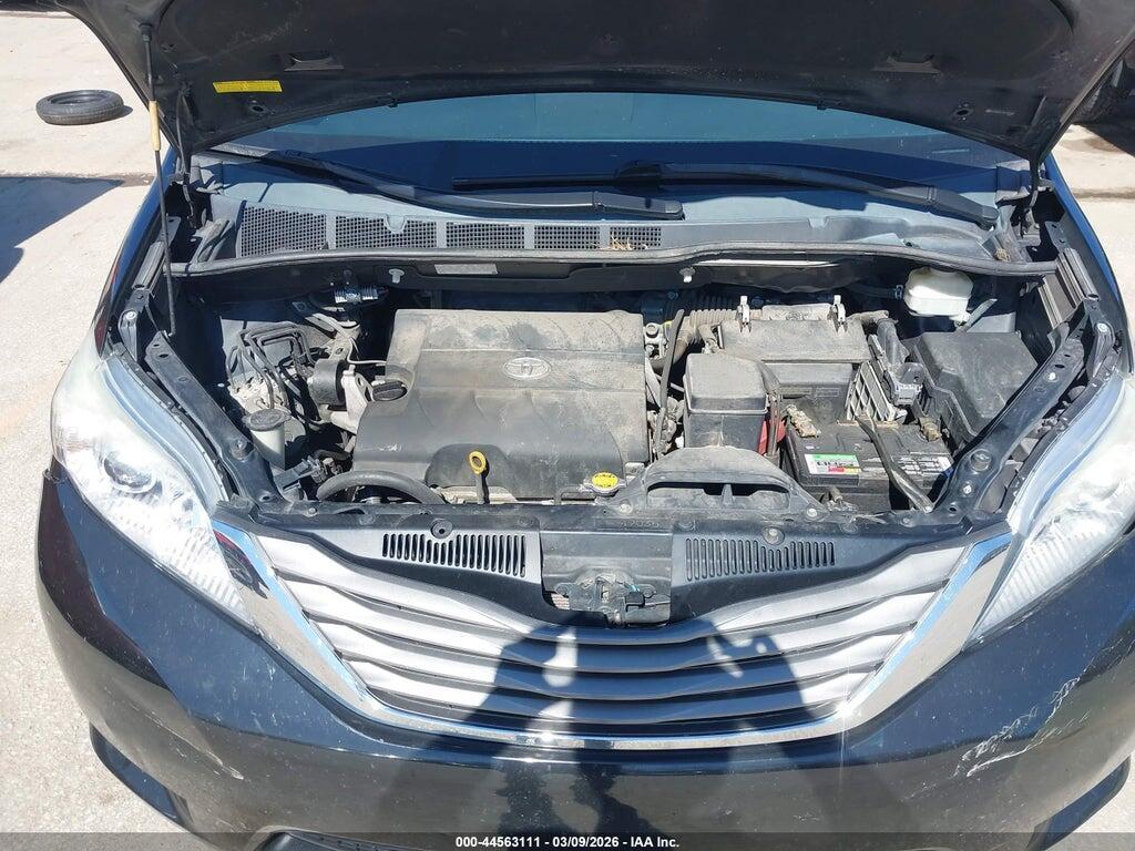 5TDYK3DC1BS100188 2011 TOYOTA SIENNA photo no. 10