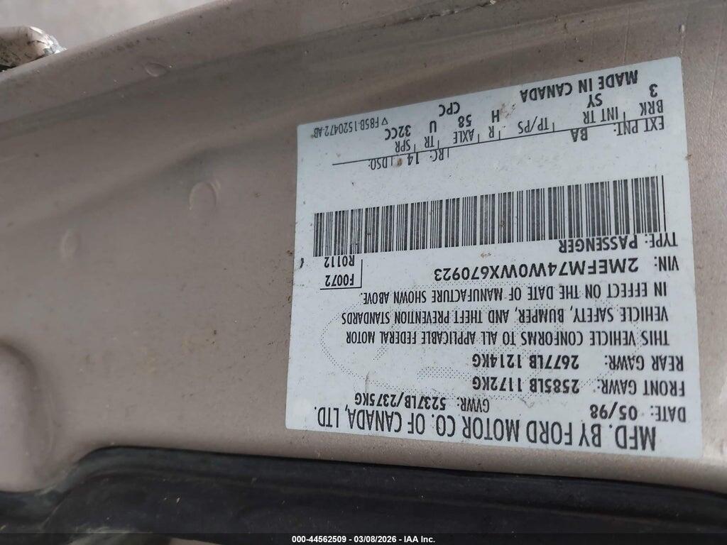 2MEFM74W0WX670923 1998 MERCURY GRAND MARQUIS photo no. 9