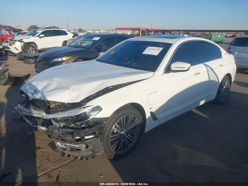 WBAJA9C50JB034276 2018 BMW 530E photo no. 2