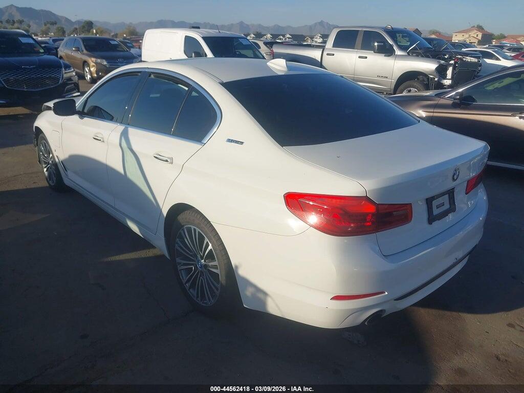 WBAJA9C50JB034276 2018 BMW 530E photo no. 3