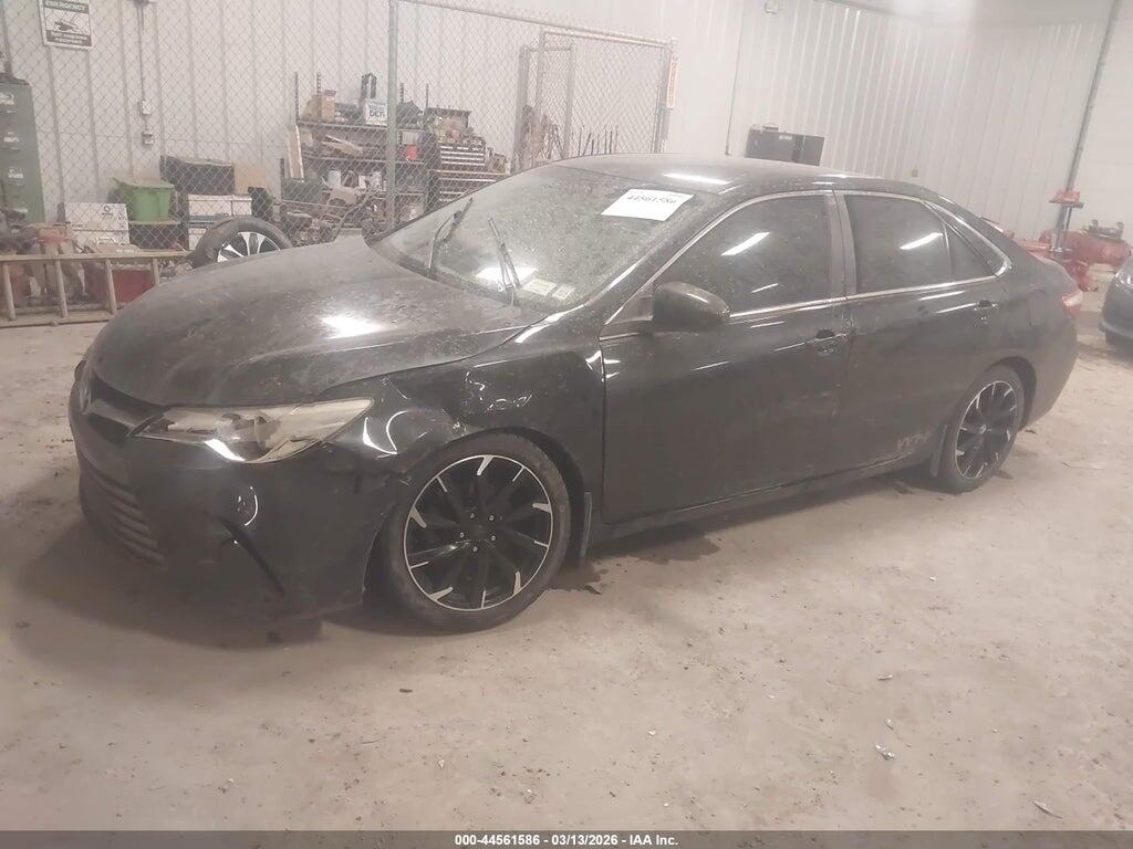 4T1BF1FK2GU173393 2016 TOYOTA CAMRY photo no. 2